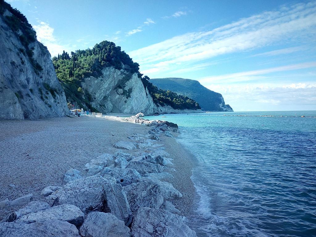 AmareNumana Aparthotel Bagian luar foto